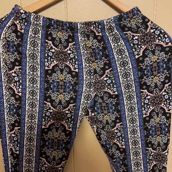 Tres Bien Boho Bell Bottom Pants - Picture 2 of 6